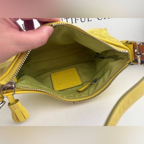💛💚COACH 6371 Y2K Lime East-West Hampton Signature Demi Soho Baguette💚💛 - Picture 11 of 16